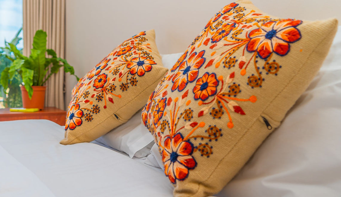 The Art of Styling Decorative Pillows: Small Details, Beautiful Spaces
