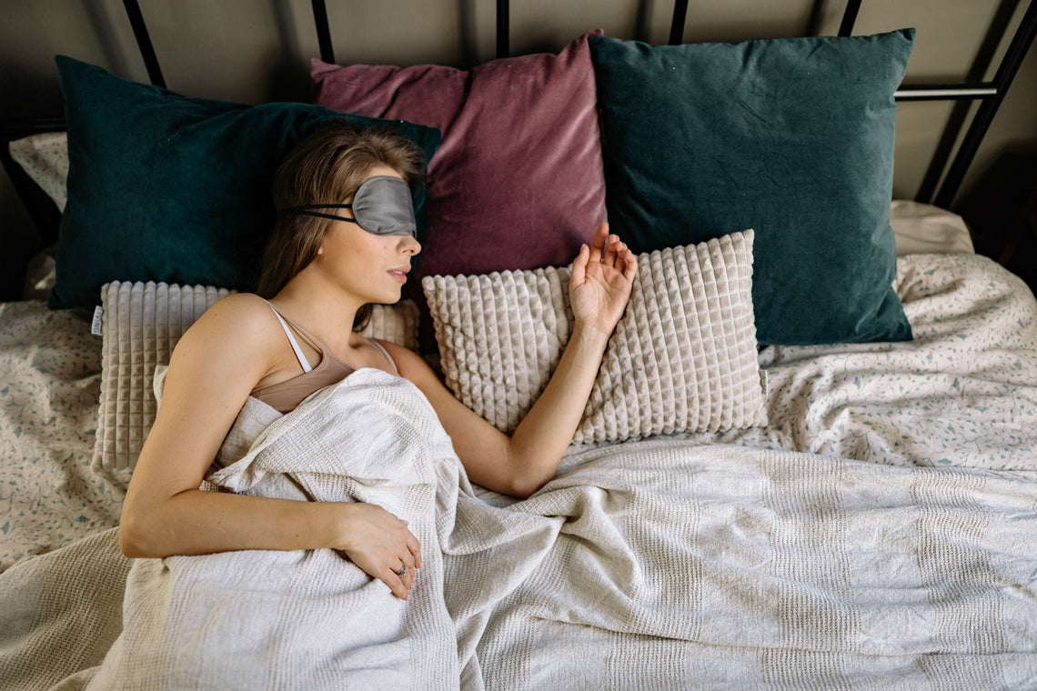 The Beauty of Uninterrupted Rest: Choosing the Right Sleep Mask